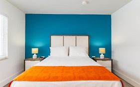 The Mariner Suites Hollywood