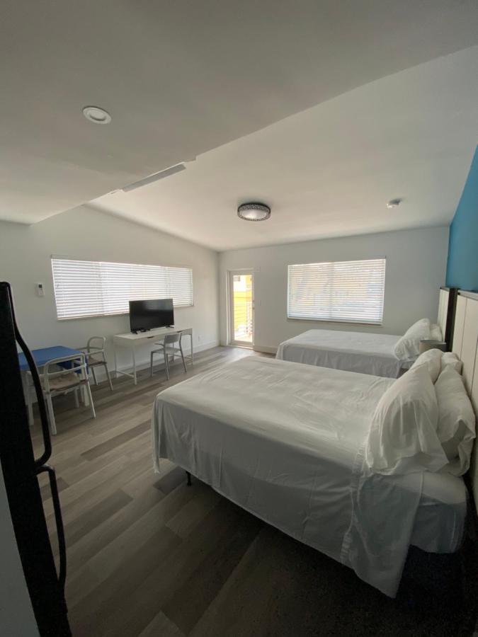 The Mariner Suites Hollywood Exterior photo